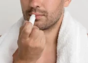 Bibir Sehat dan Percaya Diri, 7 Rekomendasi Lip Balm Terbaik untuk Pria